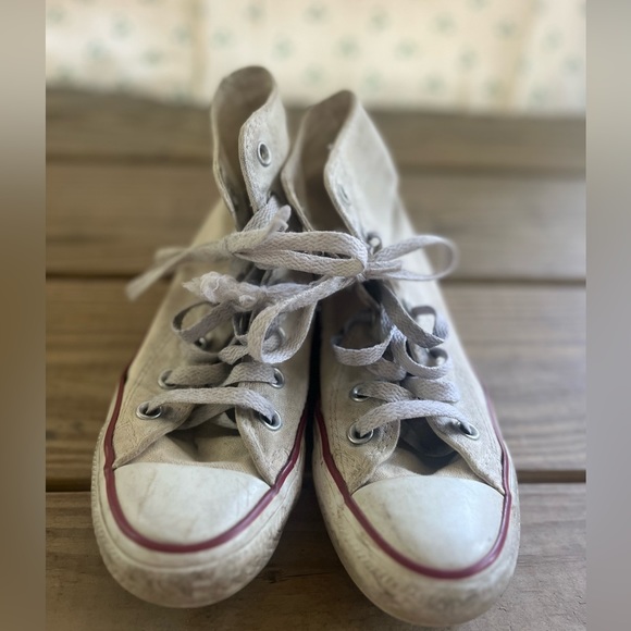 White kids converse size, mens size 3, women’s size 5 - Picture 4 of 7